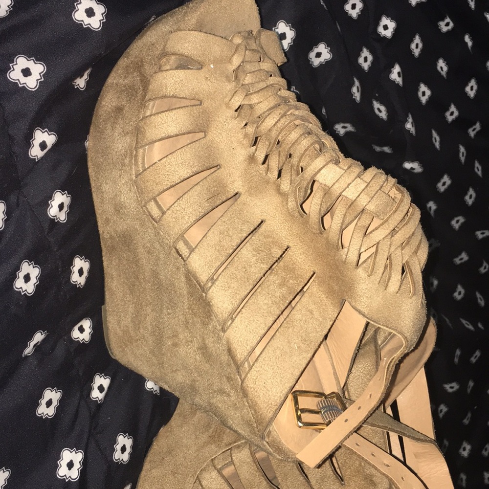 Shoes - Picture 2 of 2